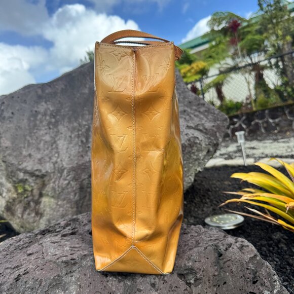 Louis Vuitton Reade Tote MM Leather Monogram Vernis Yellow Gold - Picture 7 of 17